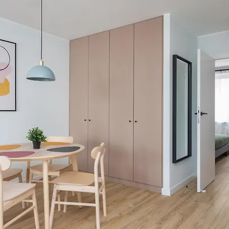 Srodmiescie Homely Apartment Варшава Екстер'єр фото